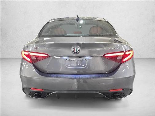 2022 Alfa Romeo Giulia Veloce