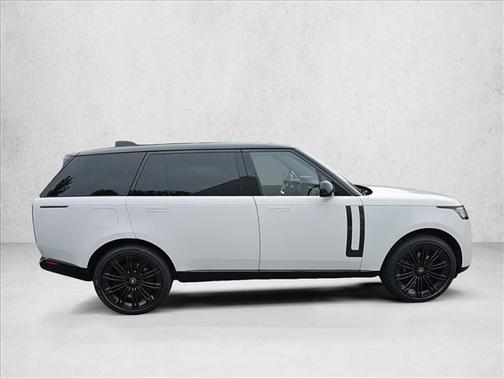 2025 Land Rover Range Rover P530 SE 7 Seat
