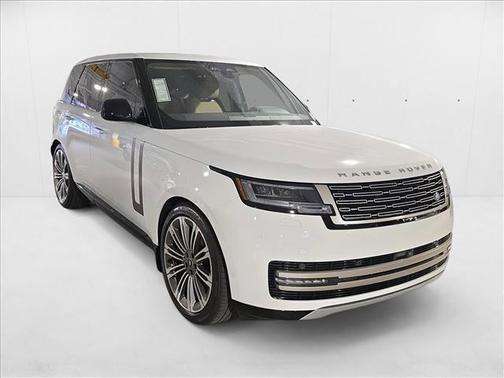 2025 Land Rover Range Rover P400 SE