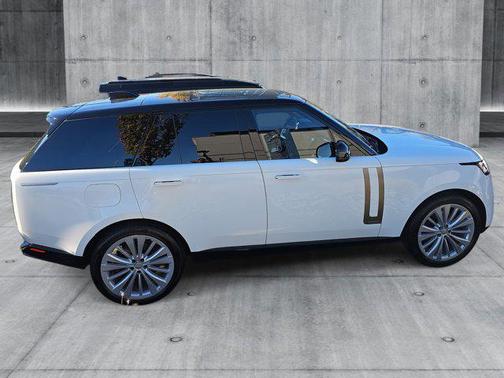 2025 Land Rover Range Rover Autobiography