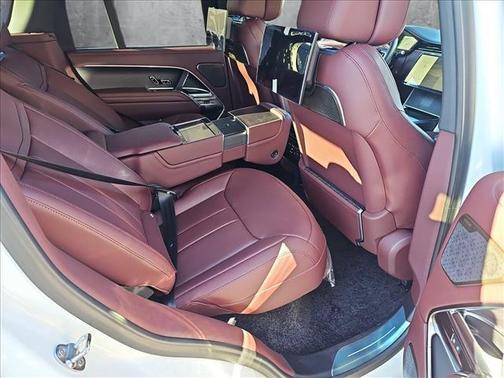 2025 Land Rover Range Rover Autobiography
