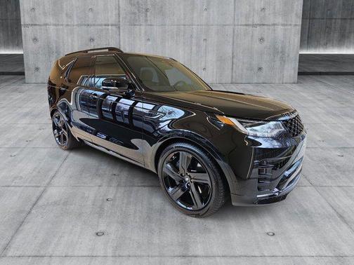 2025 Land Rover Discovery P360 Dynamic SE