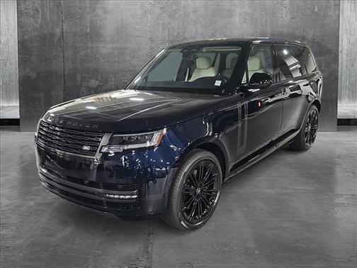 2025 Land Rover Range Rover P530 SE 7 Seat