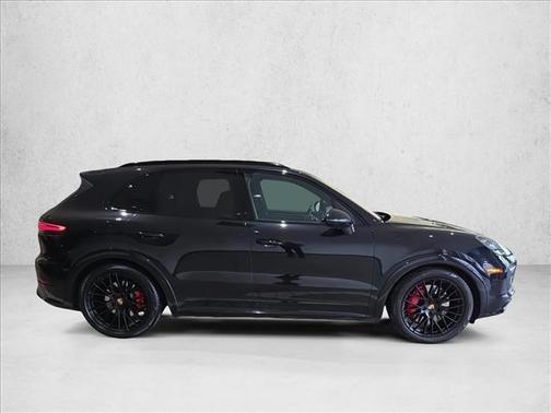 2021 Porsche Cayenne GTS