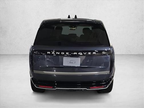 2026 Land Rover Range Rover P400 SE