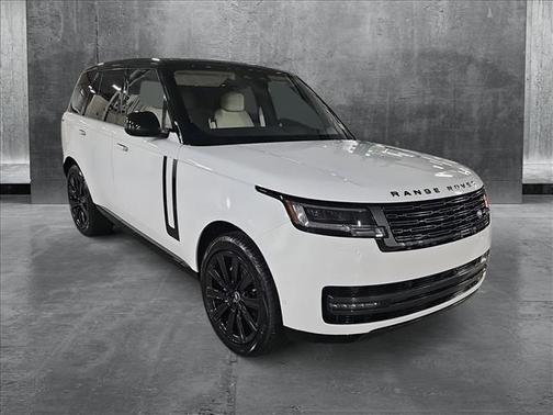2025 Land Rover Range Rover P400 SE