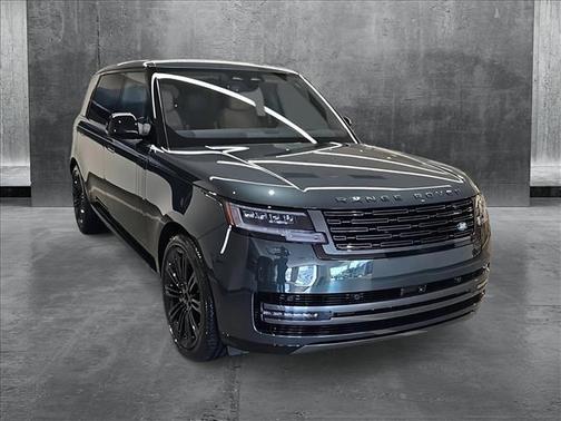 2025 Land Rover Range Rover P530 SE 7 Seat