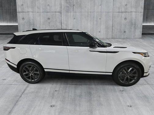 2026 Land Rover Range Rover Velar P250 SE R-Dynamic