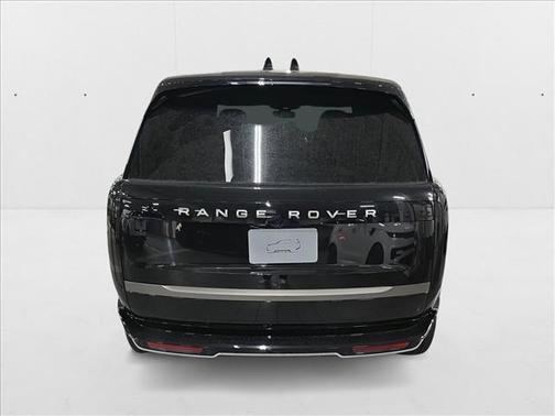 2025 Land Rover Range Rover P530 SE