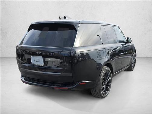 2026 Land Rover Range Rover P400 SE