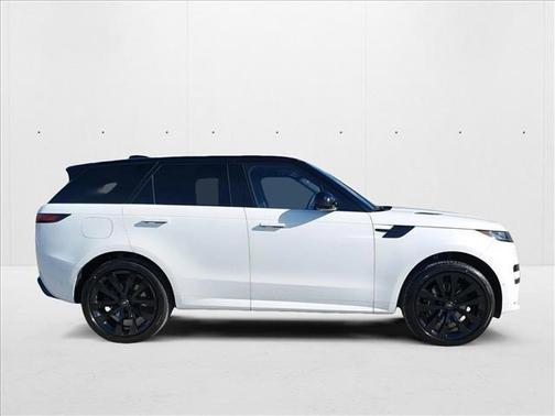 2025 Land Rover Range Rover Sport SE