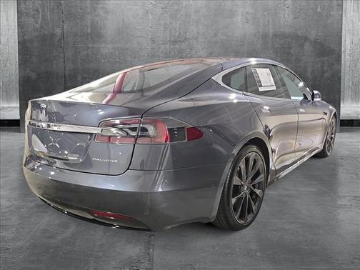 2020 Tesla Model S Long Range