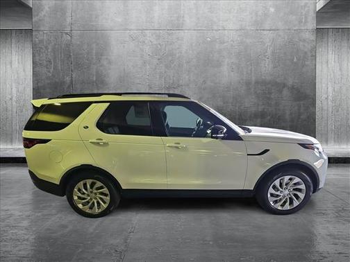 2025 Land Rover Discovery P300 S