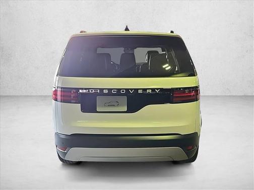 2025 Land Rover Discovery P300 S