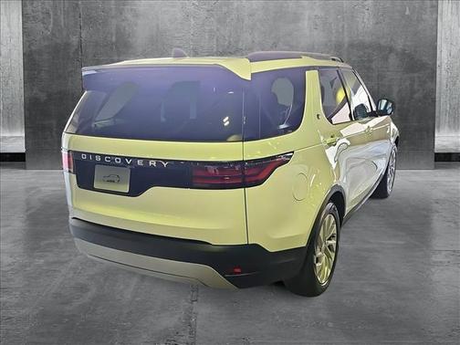 2025 Land Rover Discovery P300 S