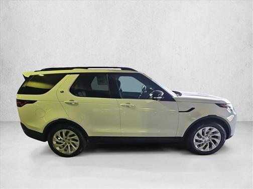 2025 Land Rover Discovery P300 S