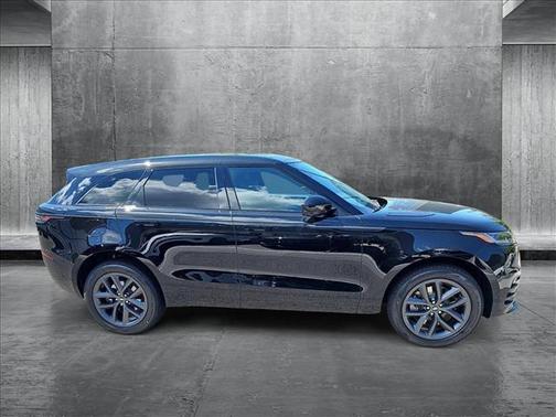 2026 Land Rover Range Rover Velar P400 Dynamic SE