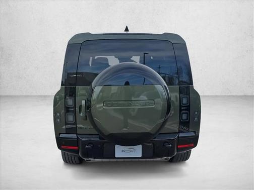 2026 Land Rover Defender P400 X-Dynamic SE