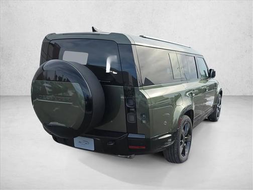 2026 Land Rover Defender P400 X-Dynamic SE