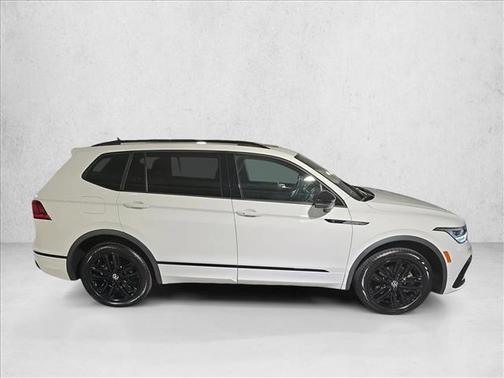 2022 Volkswagen Tiguan 2.0T SE R-Line Black 4MOTION