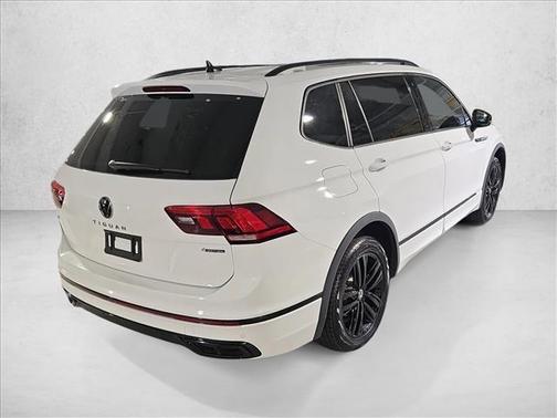 2022 Volkswagen Tiguan 2.0T SE R-Line Black 4MOTION