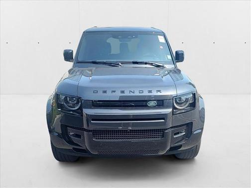 2025 Land Rover Defender 110 P400 X-Dynamic SE