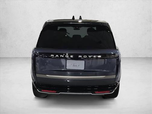 2026 Land Rover Range Rover P400 SE 7 Seat