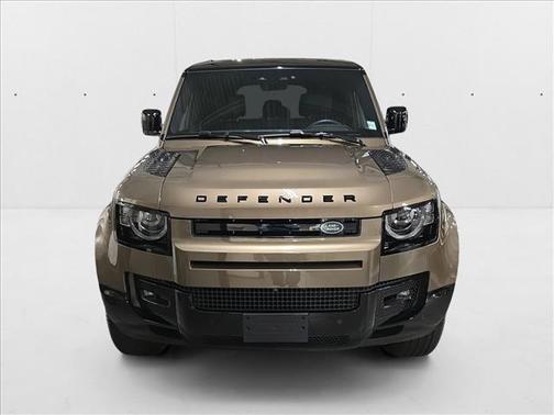 2024 Land Rover Defender 110 P400 X-Dynamic SE