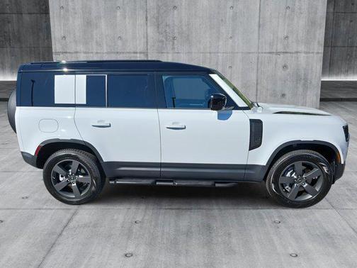2025 Land Rover Defender 110 P400 S