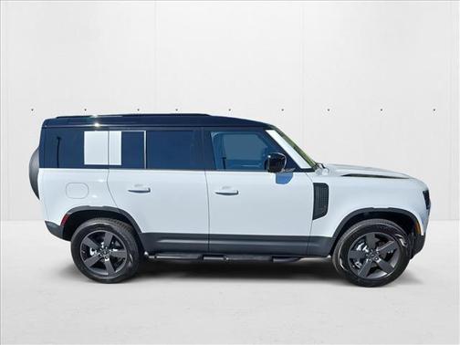 2025 Land Rover Defender 110 P400 S