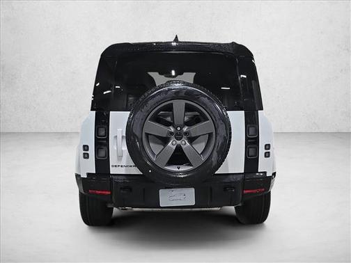 2026 Land Rover Defender P400 X-Dynamic SE