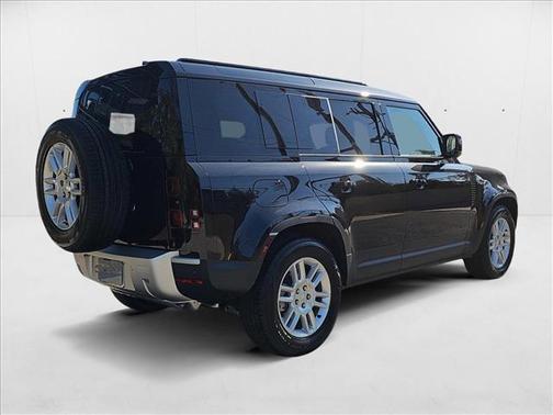 2025 Land Rover Defender 110 P300