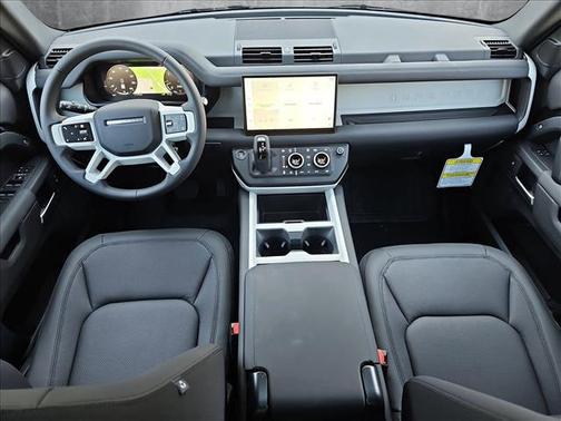 2025 Land Rover Defender 110 P300