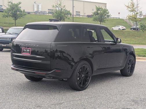 2025 Land Rover Range Rover P400 SE