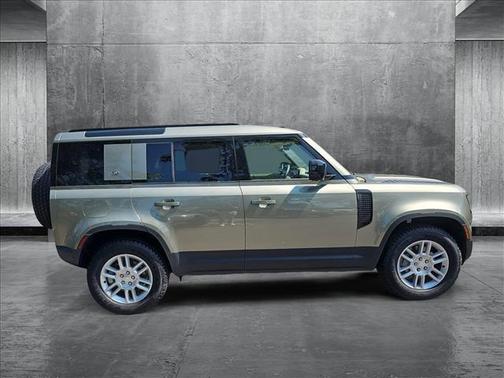 2024 Land Rover Defender 110 P400 S