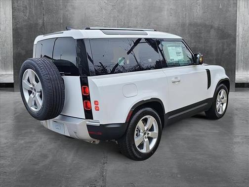 2025 Land Rover Defender 90 P300 S