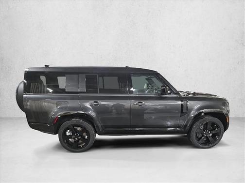 2026 Land Rover Defender P400 X-Dynamic SE