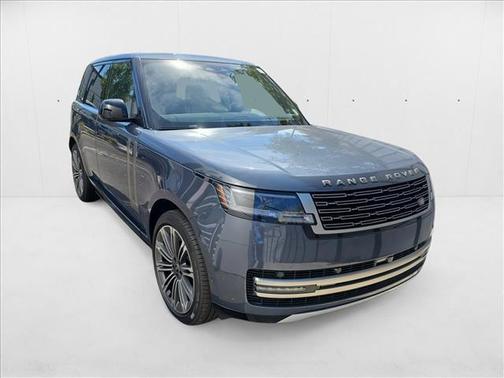 2025 Land Rover Range Rover P400 SE