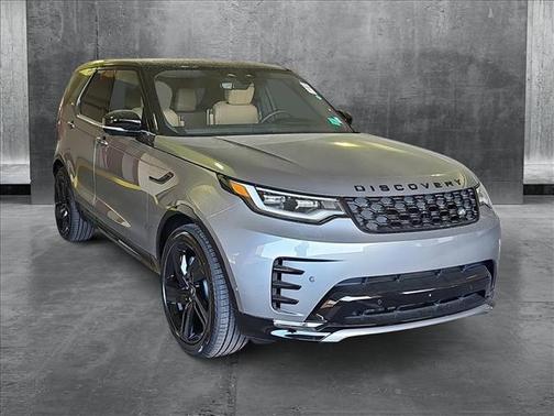2025 Land Rover Discovery P300 Dynamic SE