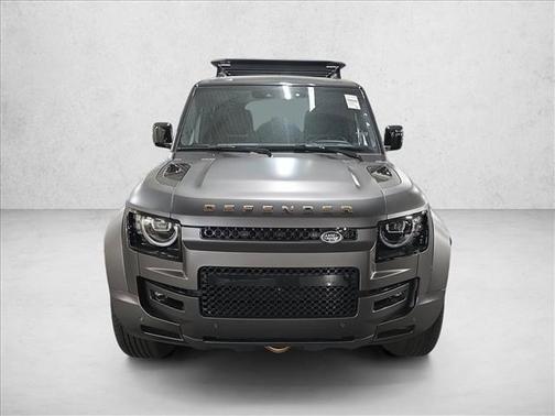 2026 Land Rover Defender OCTA