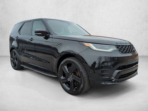 Santorini Black Metallic 2024 Land Rover Discovery P360 Dynamic SE