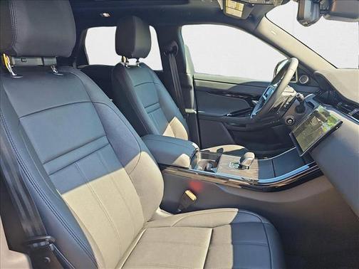 2025 Land Rover Range Rover Evoque Dynamic SE