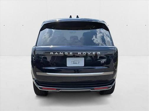 2025 Land Rover Range Rover P530 SE 7 Seat
