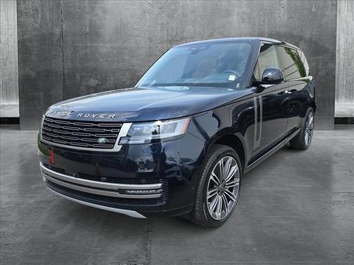 2025 Land Rover Range Rover P530 SE 7 Seat
