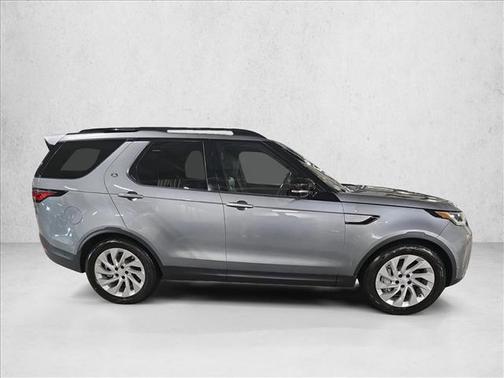 2026 Land Rover Discovery S