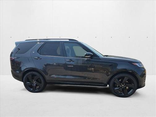 2024 Land Rover Discovery P360 Metropolitan Edition