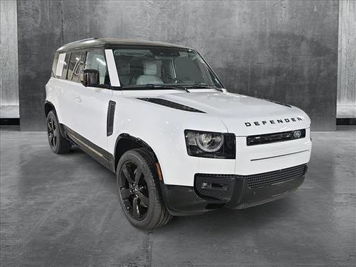 2025 Land Rover Defender 110 P400 X-Dynamic SE