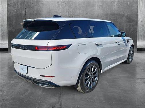 2025 Land Rover Range Rover Sport SE