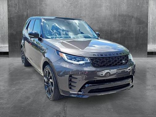 2025 Land Rover Discovery P300 Dynamic SE