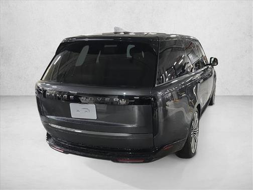 2026 Land Rover Range Rover P400 SE